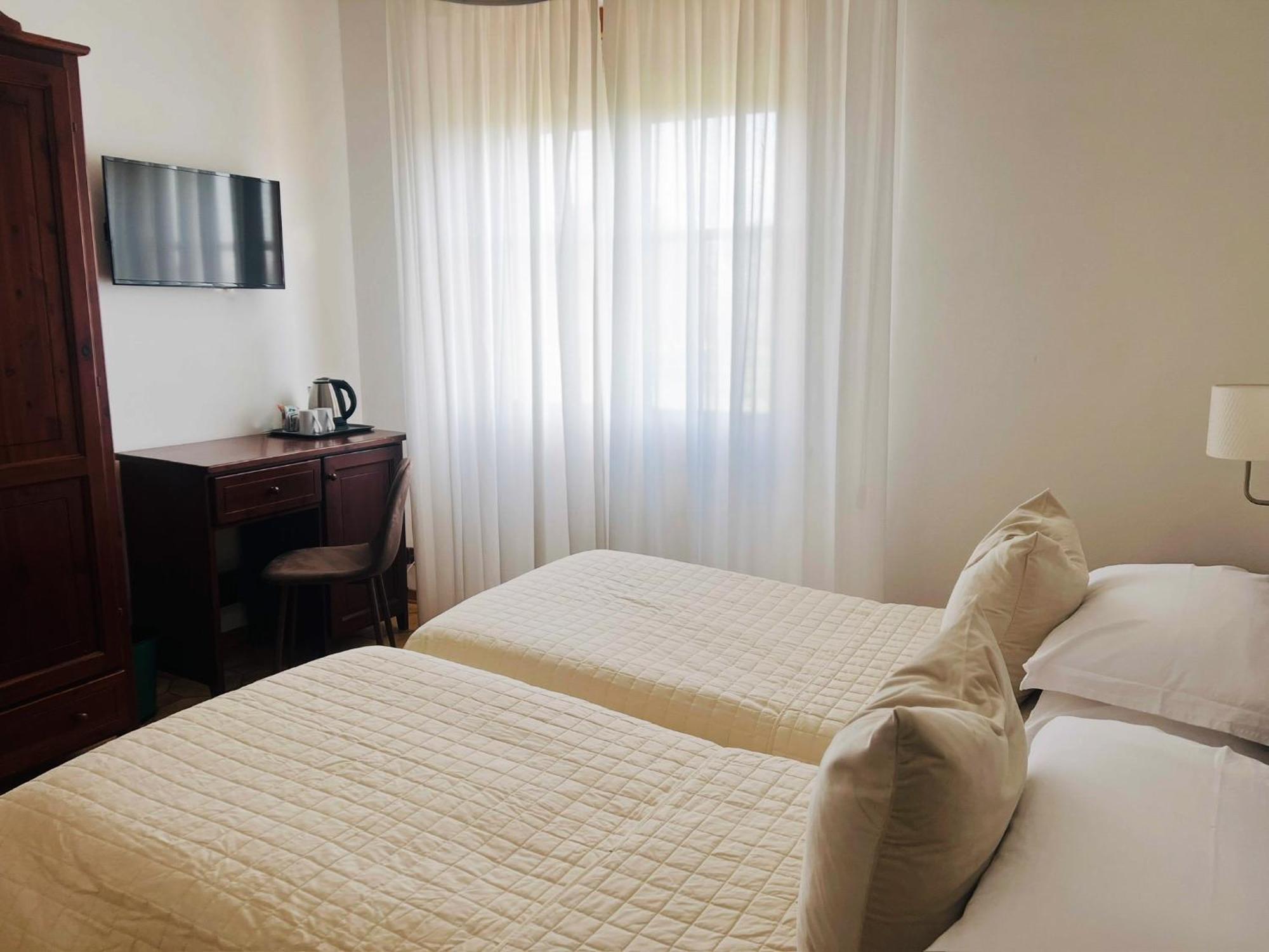 Villa Lavinia B&B Montescudaio Szoba fotó